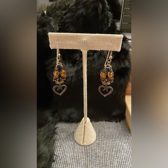 Cute Fashion Earrings! Very cute!! - Picture 2 of 4